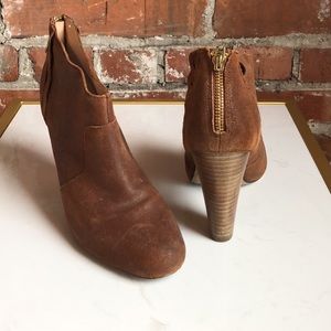 Betsy Johnson Jensen booties -8.5